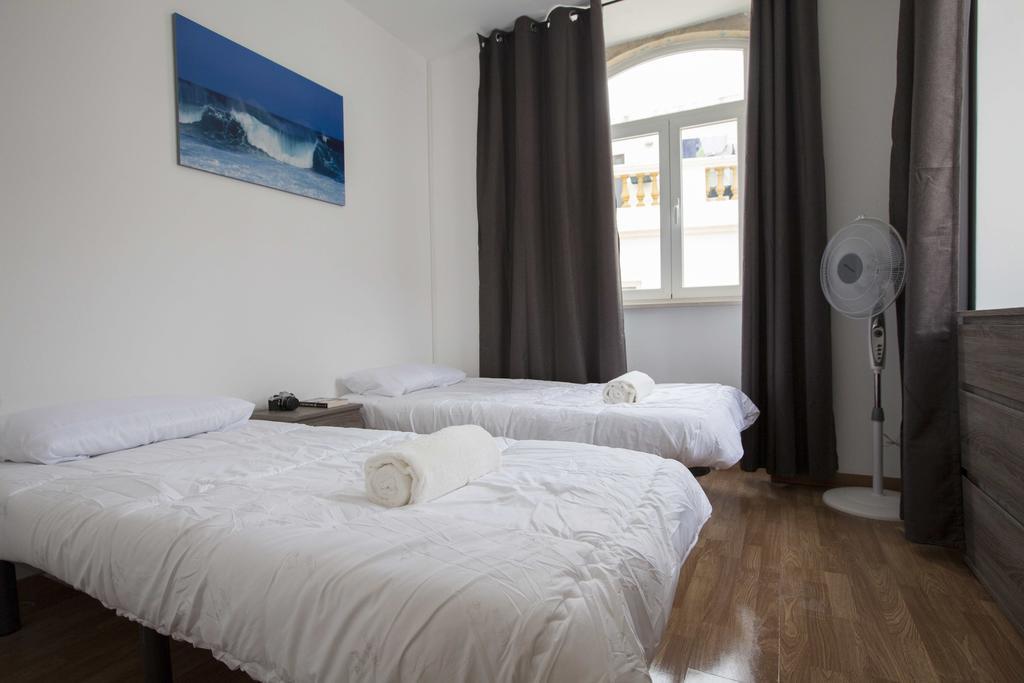 Guest House First Floor Lagos Eksteriør bilde