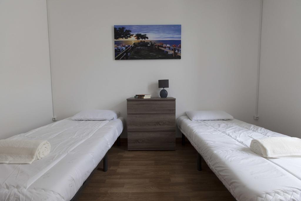 Guest House First Floor Lagos Eksteriør bilde
